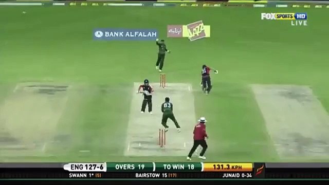 Cricket Video: Umar Akmal is a brave wicket keepr from Pakistan. Umar Akmal keeping to Junaid Khan with only one glove..