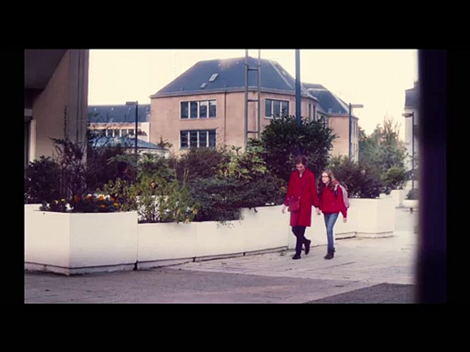 Tirez la langue mademoiselle