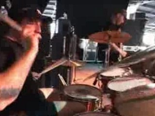 Biohazard feat Terror - Hold My Own (Hellfest 2003)