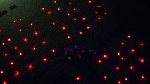 Spectacle son et lumière impressionnant : 100 drones volants éclairés et un orchestre - Record du monde