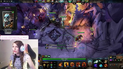 КАРИНА СТРИМЕРША - ДЫРКИ СЛИВАЮТ КАТКИ