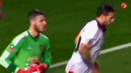 Manchester United v Blades - match action (Latest Sport)