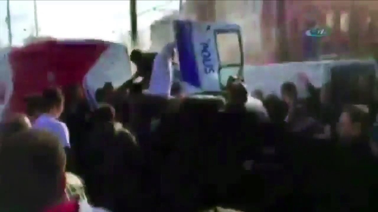 Turquie : premières images après l'explosion à Istanbul