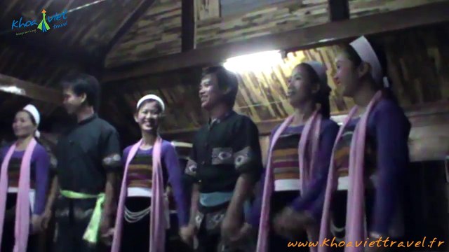 Discovery traditional music and dances in Mai Chau, Vietnam Travel