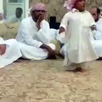 kia funny video hy enky kaam check kero