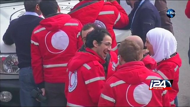 01/11: Humanitarian aid convoy's reach besieged town of Madaya