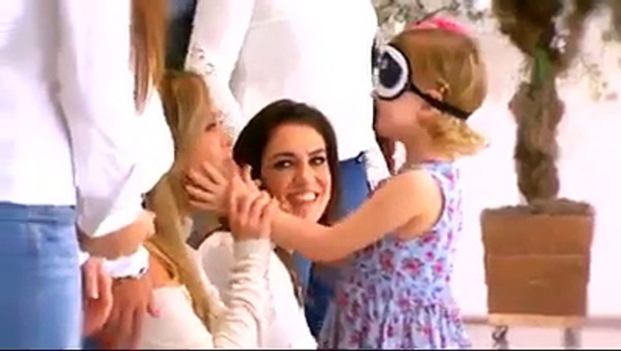 great video little kids recongnise their mother without seen them.