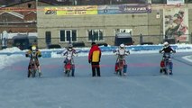 Course de moto russe sur glace : impressionnant