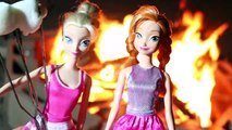 Queen Elsa Frozen NEW KidKraft Barbie DOLLHOUSE Disney FROZEN ICE PALACE Castle Wooden Dol