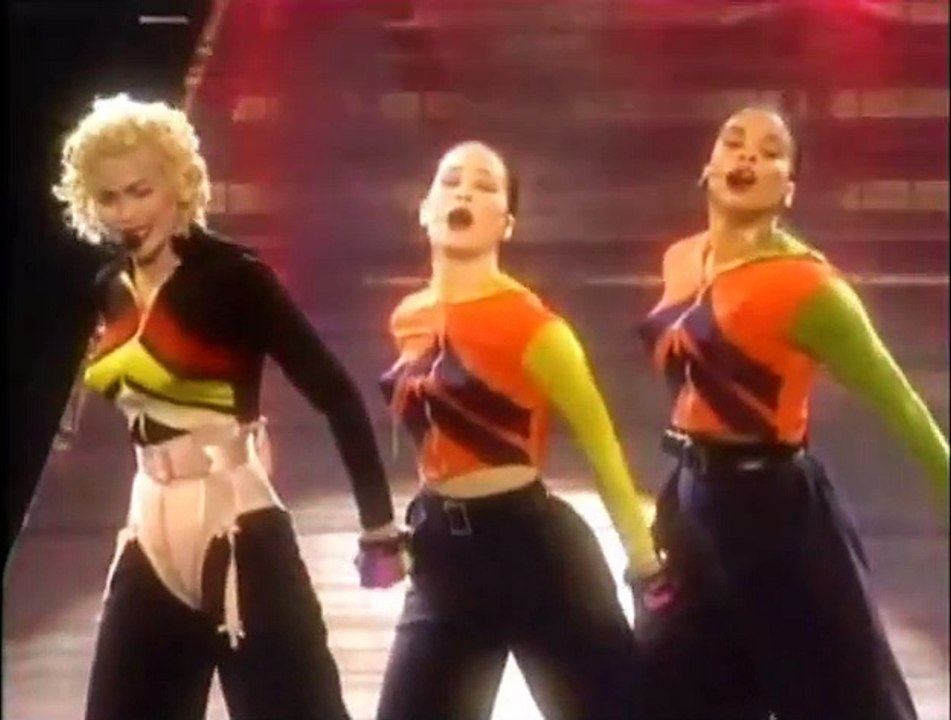 Madonna - Causing A Commotion [Blonde Ambition Tour]