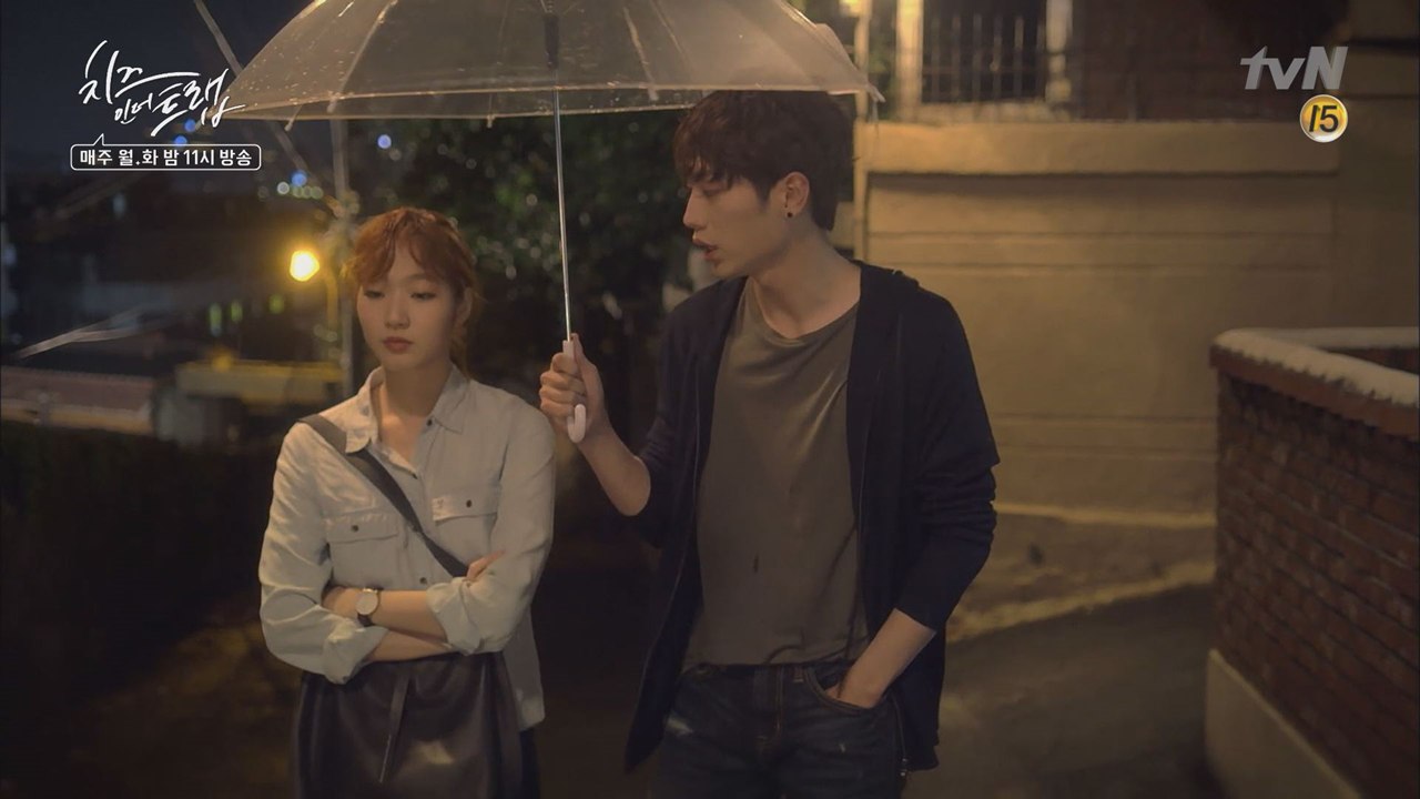 설(김고은)과 인호(서강준)의 꽁냥꽁냥 얼떨결의 데이트! 그 앞에 나타난 싸늘한 유정(박해진)!