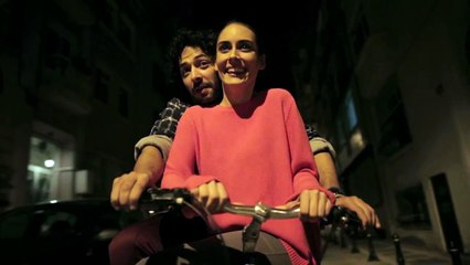 Melisa Sözen & Mert Fırat - Aç Kapıyı Gir İçeri
