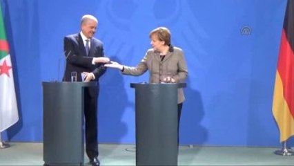 Almanya Başbakanı Merkel - Sultanahmet'teki Terör Saldırısı