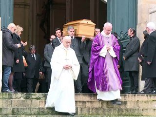 Artistes et anonymes disent adieu à Galabru, "homme de coeur" et comédien prolifique