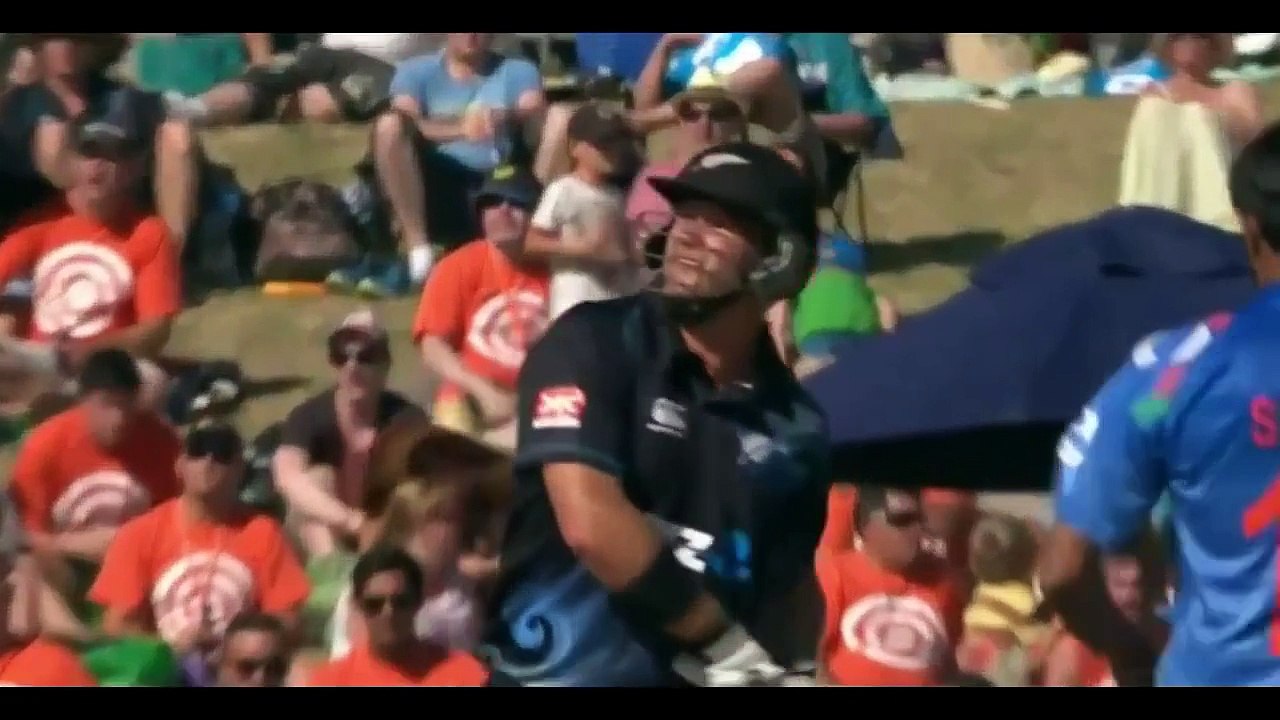 Top 14 Biggest and Longest Sixes in Cricket History