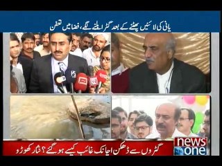 PPP Minister claims gunny bags choked Karachi sewerage lines