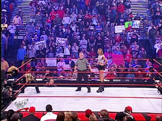 Women's Championship: Trish Stratus © vs. Stacy Keibler