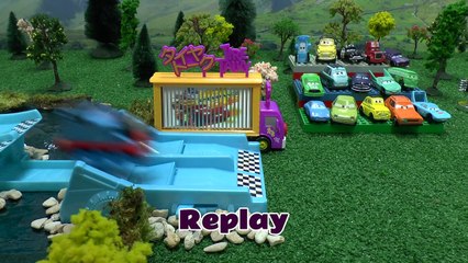 Disney Pixar Cars Néon, les Coureurs de Course de Thomas et ses Amis de Peppa Pig Play Doh Spider-Man