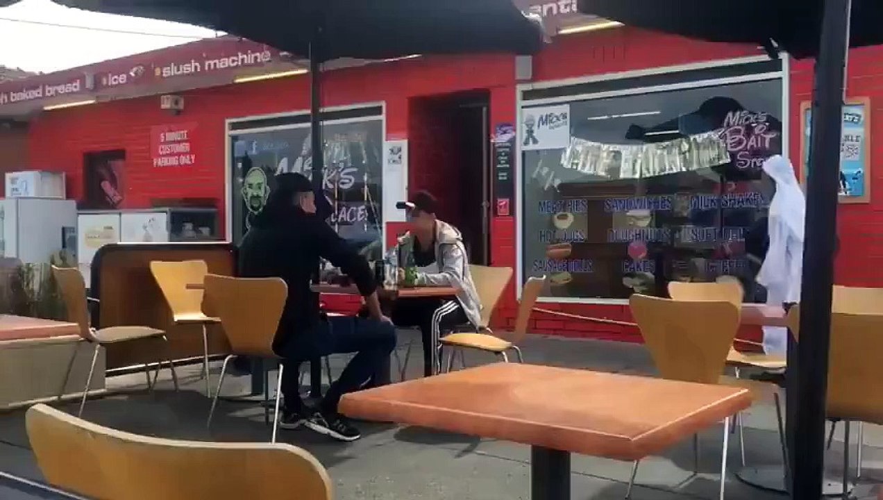 (silenteyes) very funny video inka hal dekho
