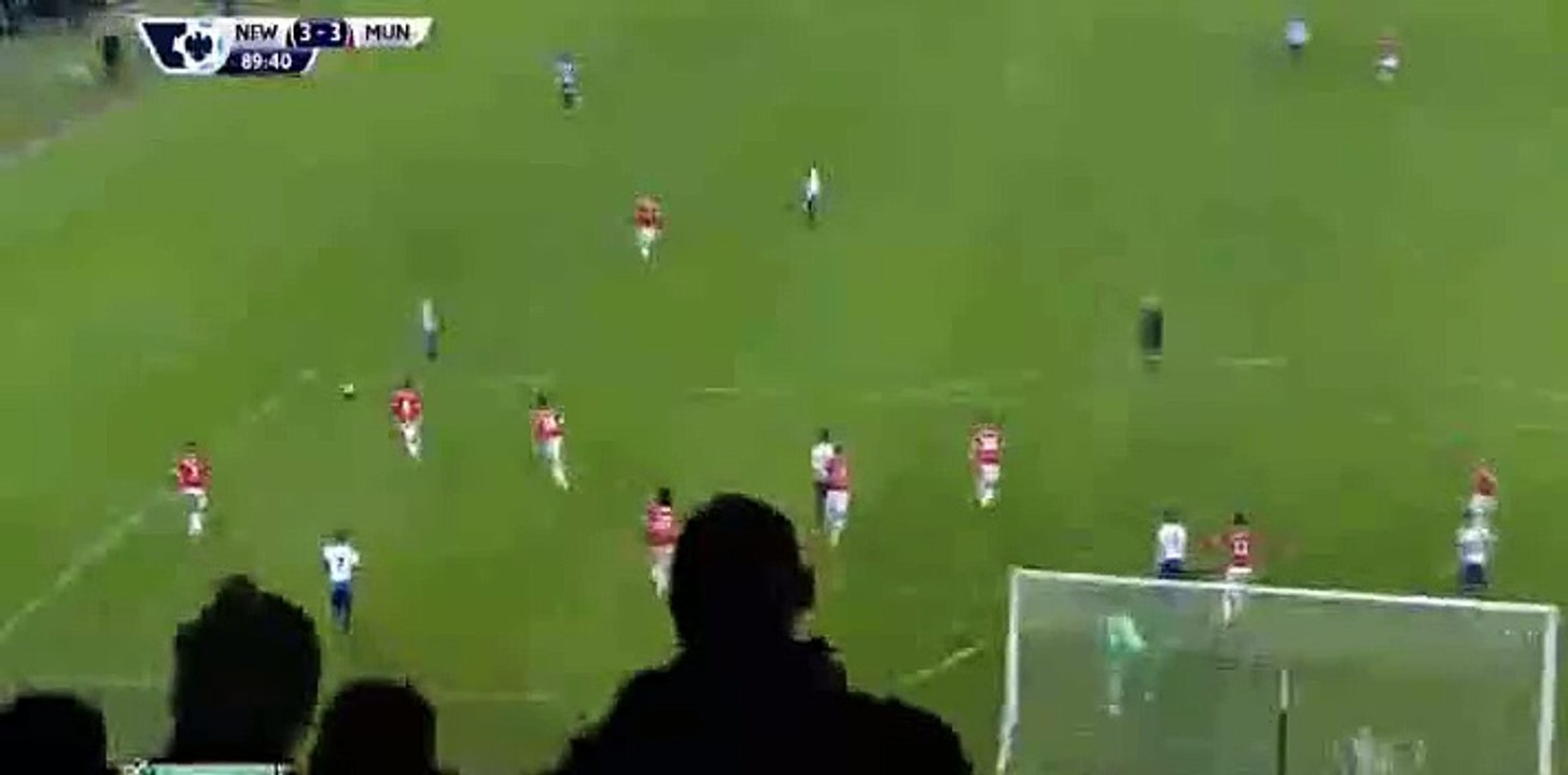 Paul Dummett Goal - Newcastle Utd 3 - 3 Manchester United - 12-01-2016