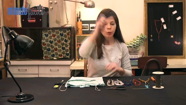 Sports Loisirs : Créer un sautoir bohème avec des rubans multicolores