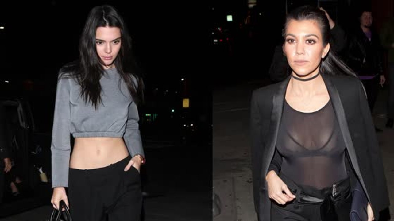 Kourtney Kardashian und Kendall Jenner feiern in sexy Outfits
