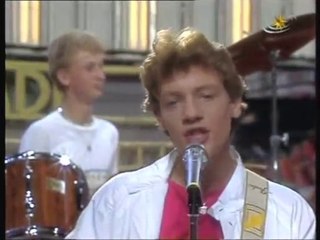 THE SHORTS - COMMENT CA VA