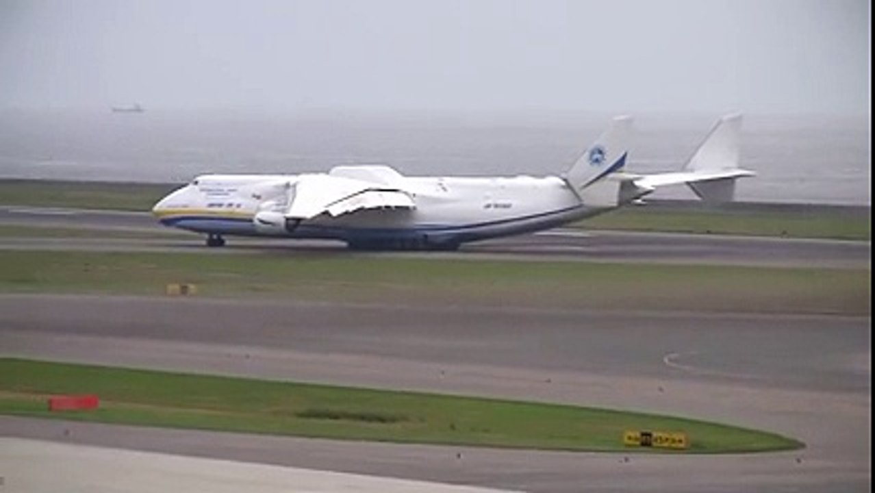 Dünyanın En Büyük Uçağı Antonov An-225 Yok Böyle Bir Şey