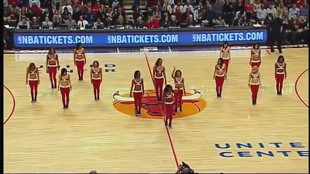 Chicago Bulls Cheerleader Surprised With Marriage Proposal