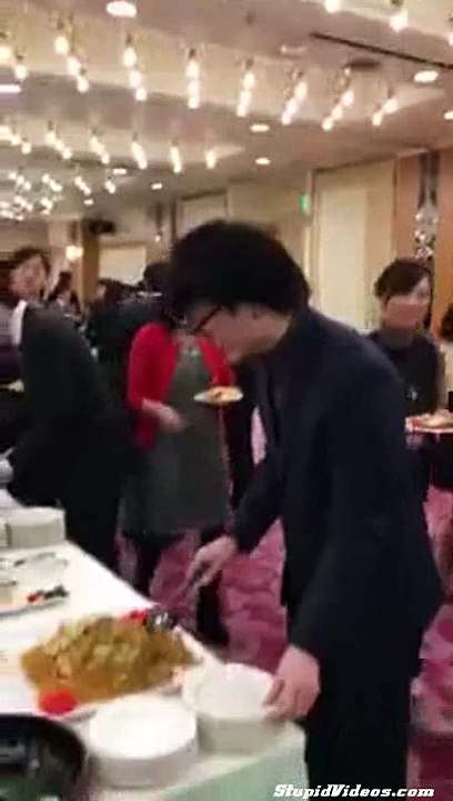 Proper Buffet Serving Technique