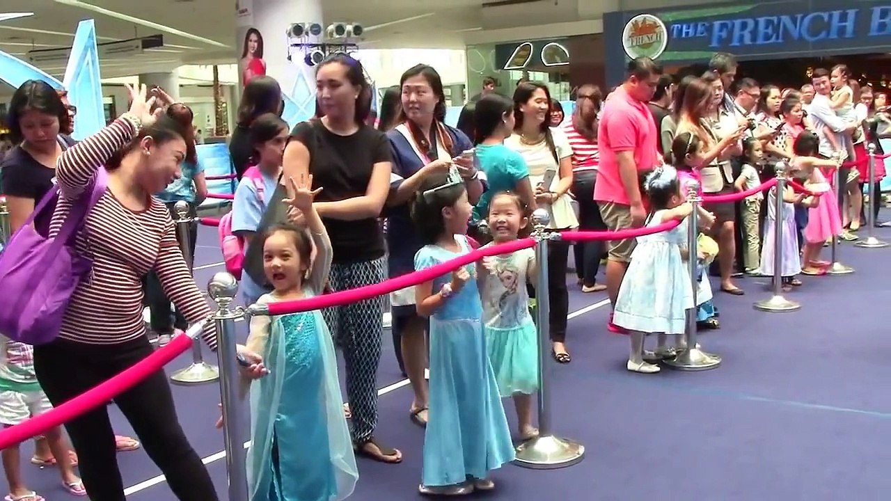 DISNEY FROZEN Meet and Greet Anna and Elsa at SM MOA by Toy Kingdom