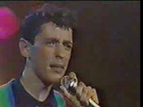 MC MIKER G & DEE JAY SVEN HOLIDAY RAP (MUSIC BOX SHOW)