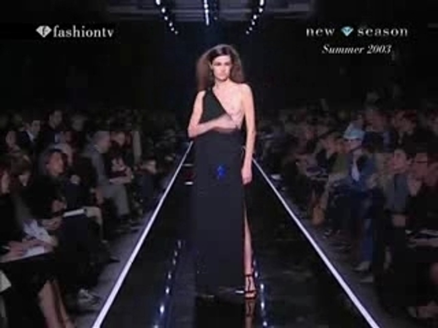topless models oops fashion 