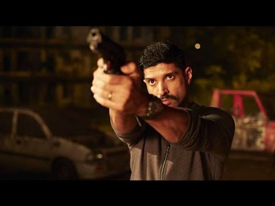 Farhan Akhtar's 'Wazir' Avatar Impresses IPS Officer