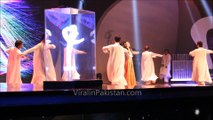 Urwa Hocane Fall at stage while Dancing at Lux style Awards 2015