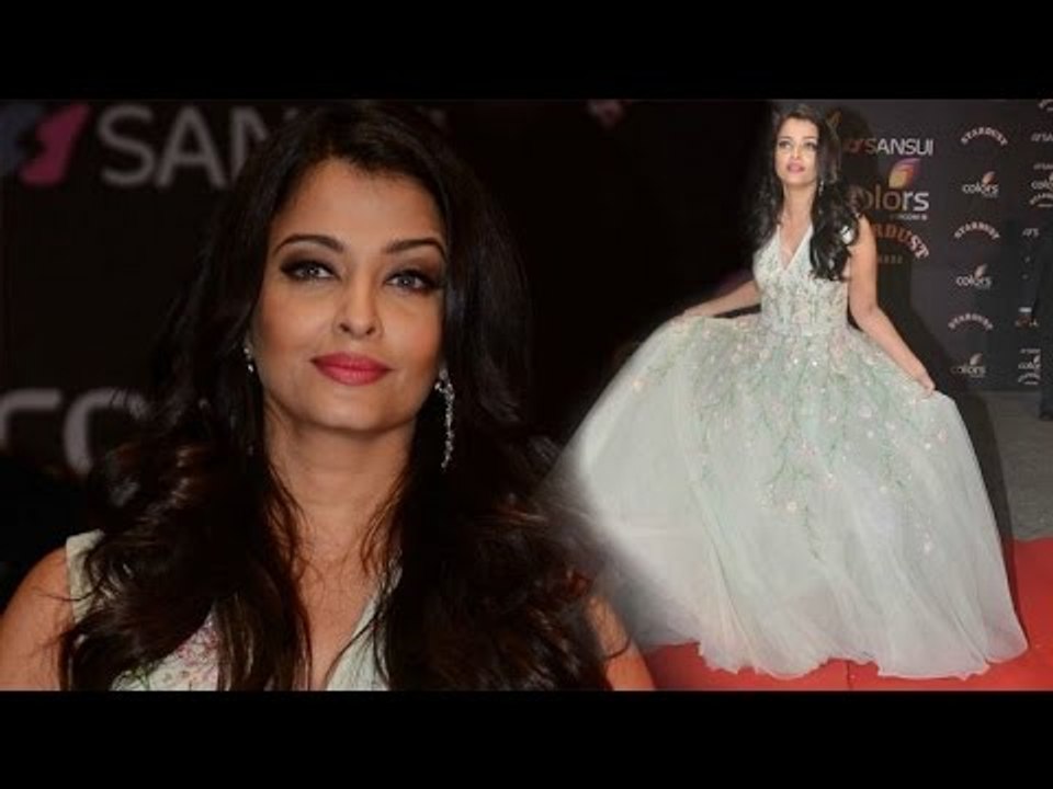 Aishwarya Rai Stardust Winner @ Sansui Colors Stardust Awards 2015 !