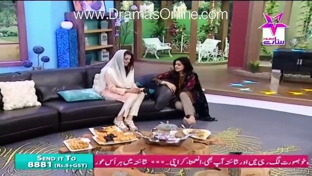 میک اپ نہیں کرتی۔ ریحام نے خوبصورتی کا راز بتا دیا: ویڈیو دیکھیں