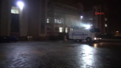 Adana'da PKK Yandaşları Okulu Ateşe Verdi