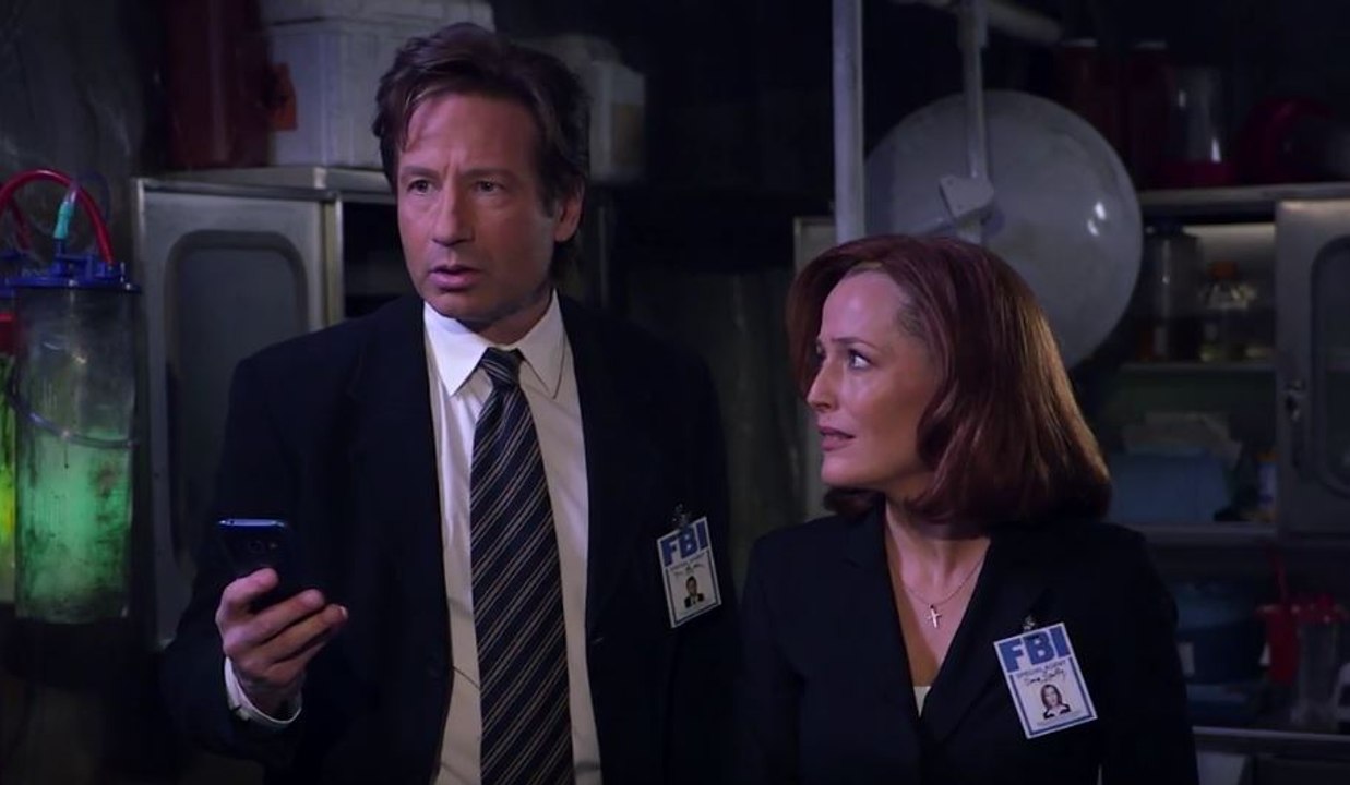 Fox Mulder & Dana Scully finally have sex (The X-Files 2016)