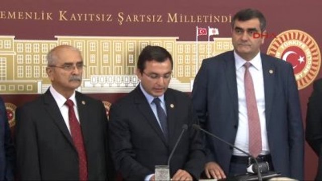 CHP'li Niyazi Nefi Kara Bir Kere de Sur'un, Cizre'nin ve Silopi'nin Mahalle Muhtarlarını Çağırıp...