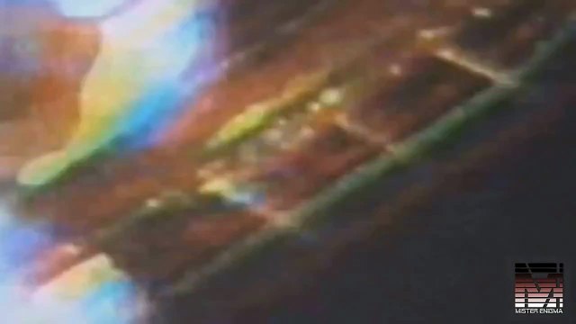 2 Alien Ships Found In Mars Satellite Photo Crashed UFO's (Mars Mysteries)