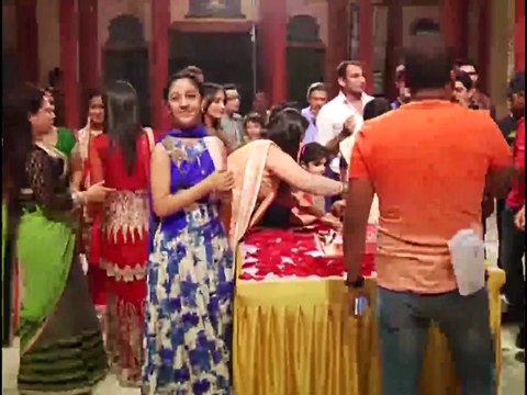 7 YEAR COMPETION CAKE CUTTING II OF YE RISHTA KYA KEHLATA HAI II SERIAL 13 JAN