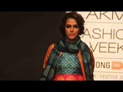 Neha Dhupia Walks Ramp For Desiner Swati Vijaivargie @ Lakme Fashion Week !