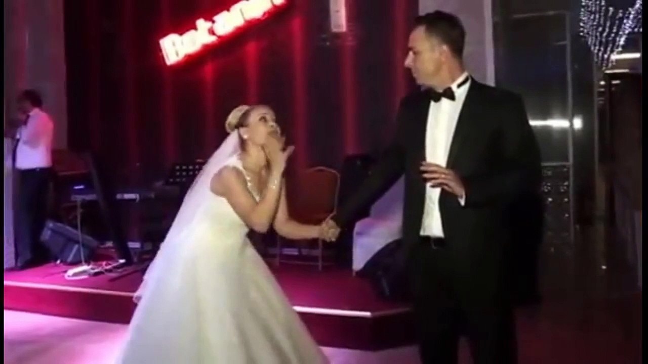 GELİN VE DAMADIN KAVGASI