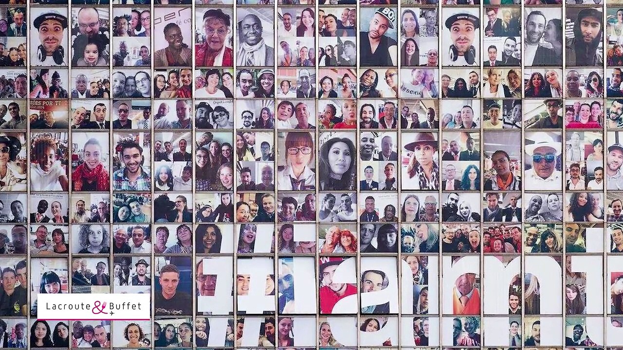 Fresque dessinée par Jean-Charles de Castelbajac