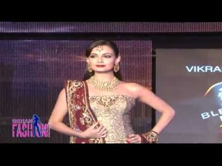 Gorgeous Diya Mirza in Traditional Wear