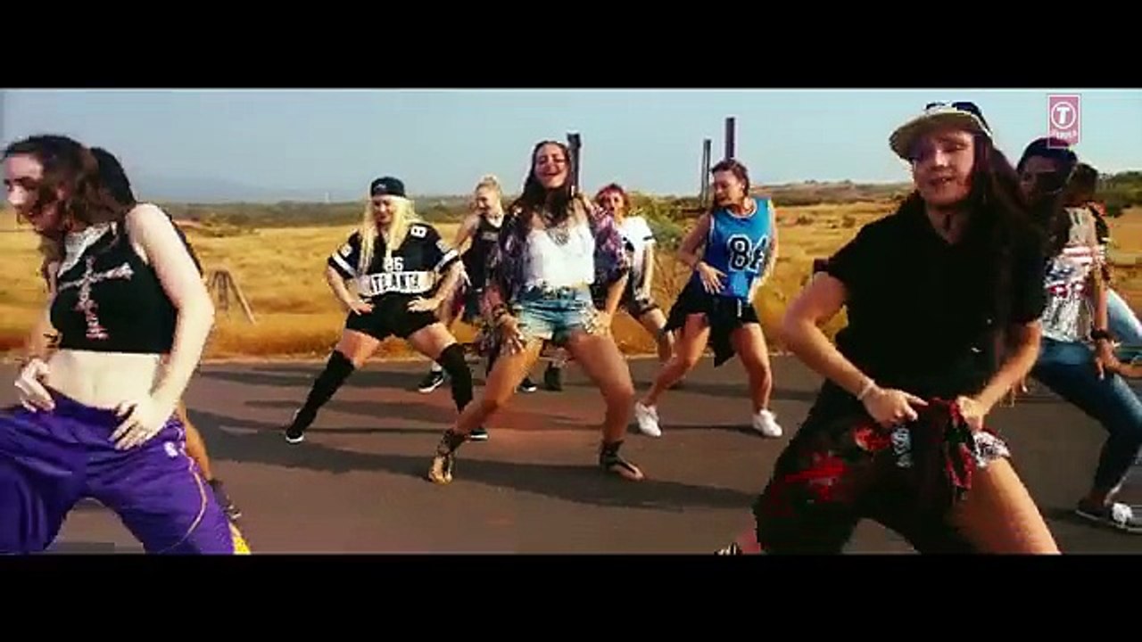 'Aaj Mood Ishqholic Hai' Full Video Song _ Sonakshi Sinha, Meet Bros _ T-Series - Playit