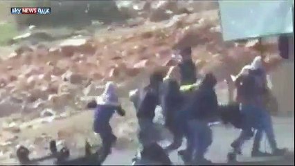 Download Video: فيديو - إسرائيليين يطلقون النار صوب متظاهرين فلسطينيين ويوثقون لحظات سقوط  قتلى بالرصاص