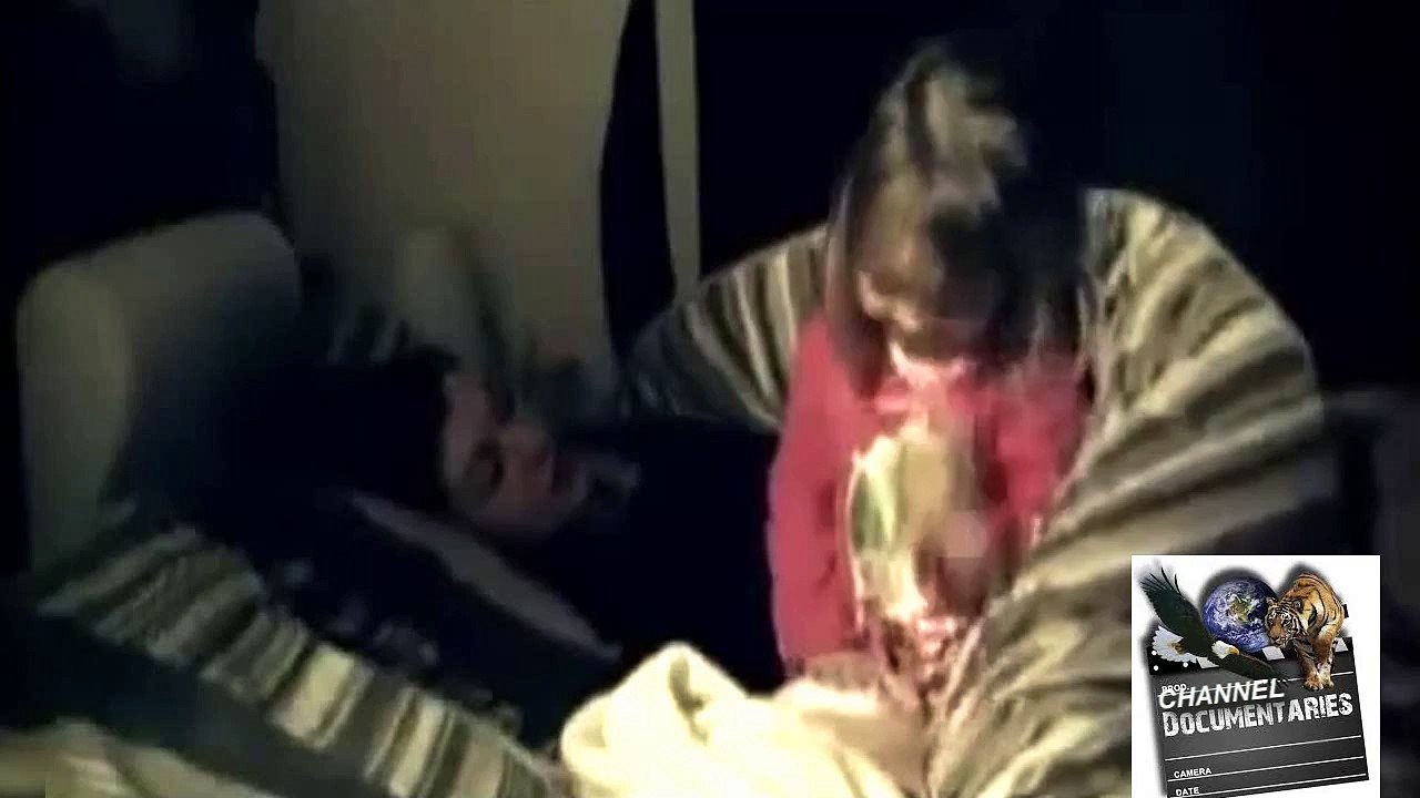 LA EXTRAÑA NIÑA QUE NUNCA DUERME /Documental completo en Español
