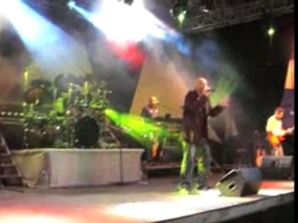 SOS Red Hot Chili Peppers Hump The Bump 1